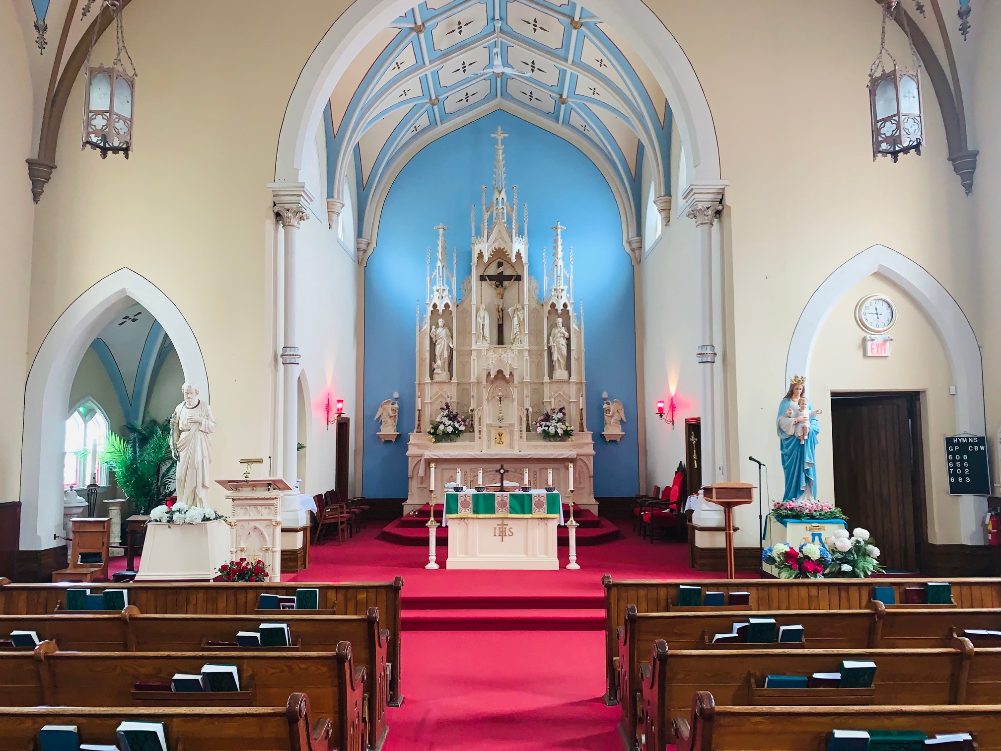 sanctuary picture st mary church